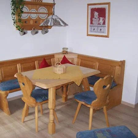شقة In Unterlohwies By Interhome بودنمايس