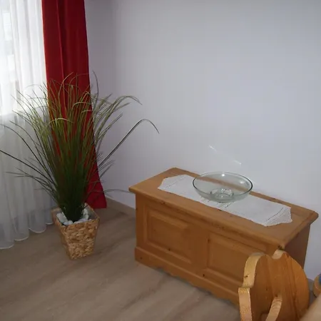 شقة In Unterlohwies By Interhome بودنمايس
